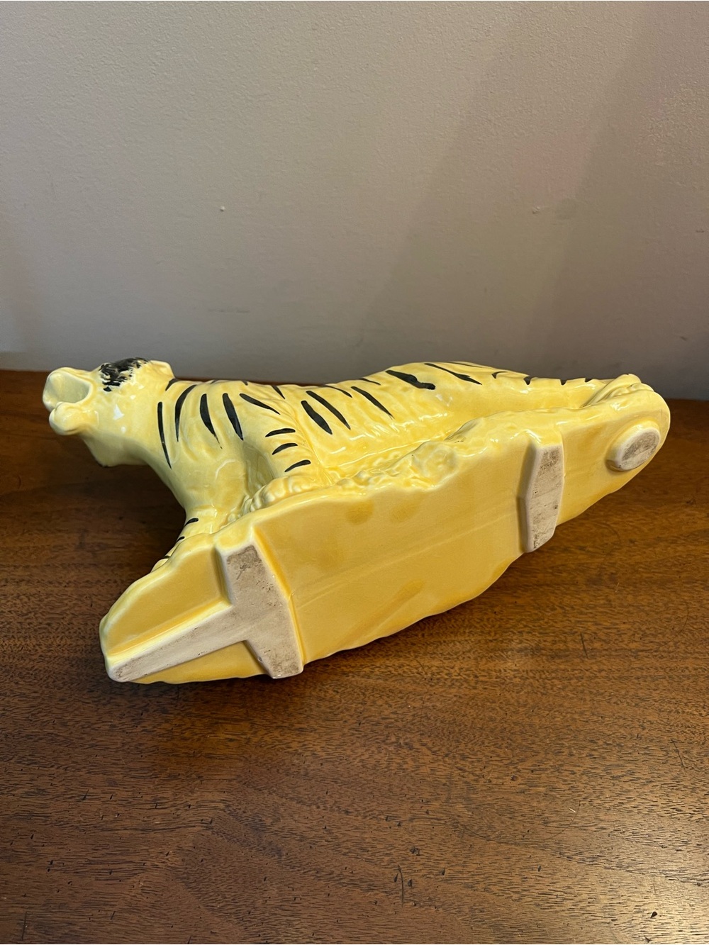Vintage 1950s Yellow Ceramic Tiger Planter - Mid Century Modern - Picture 7 of 8